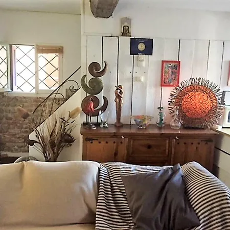 Le Cosy